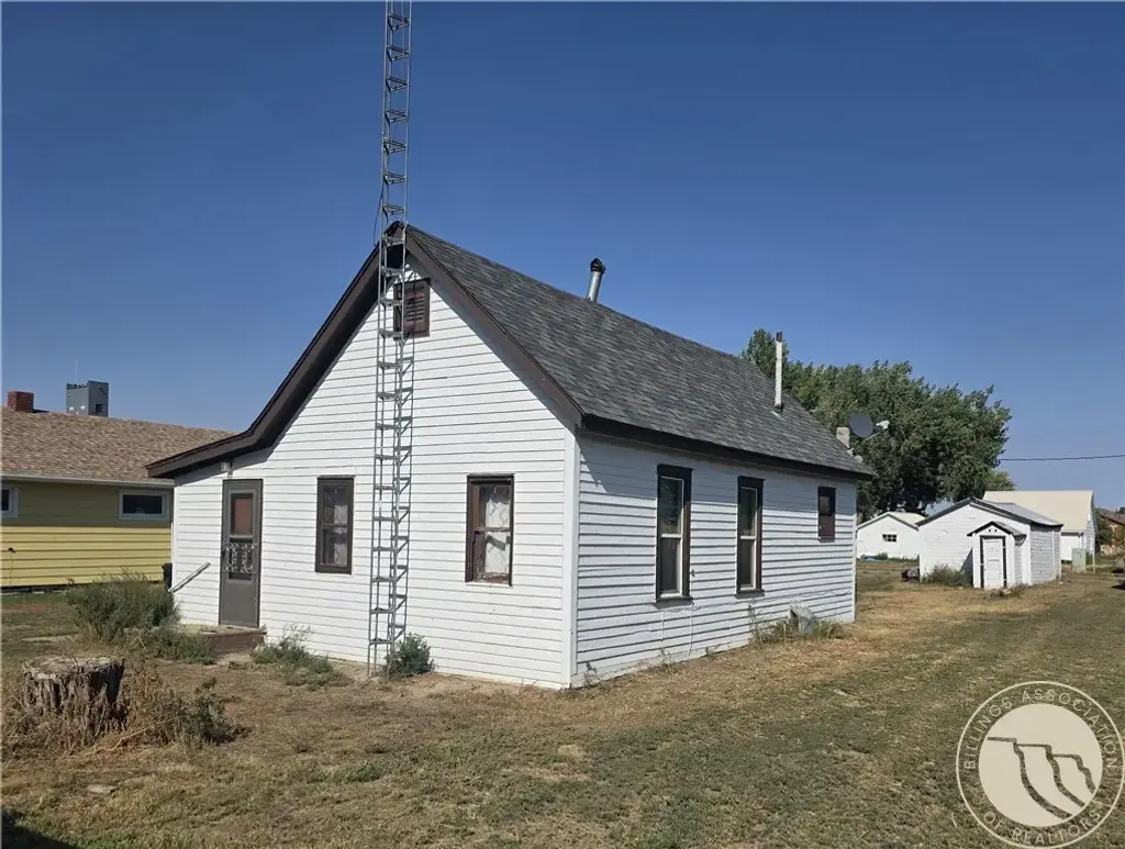 210 1st Avenue East, Richey