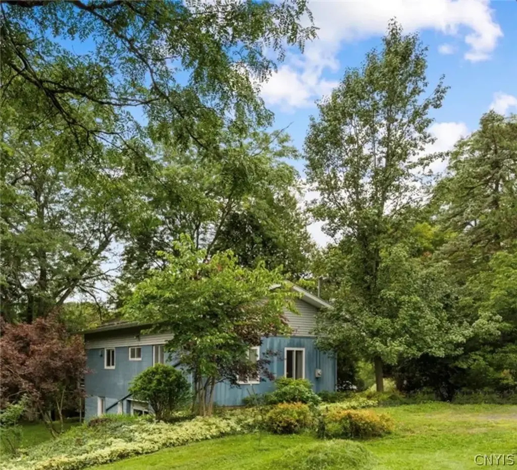 3443 South Street, Kirkland