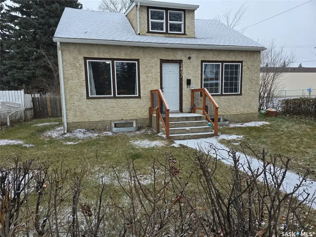 1402 102nd Street, North Battleford