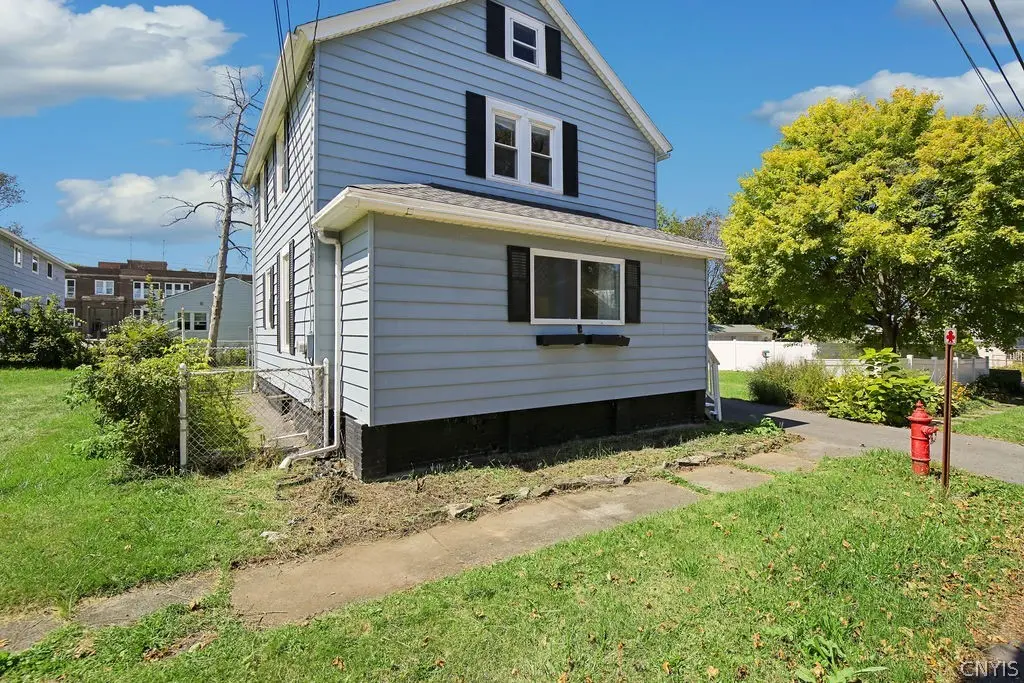 Photo of Listing #S1710943