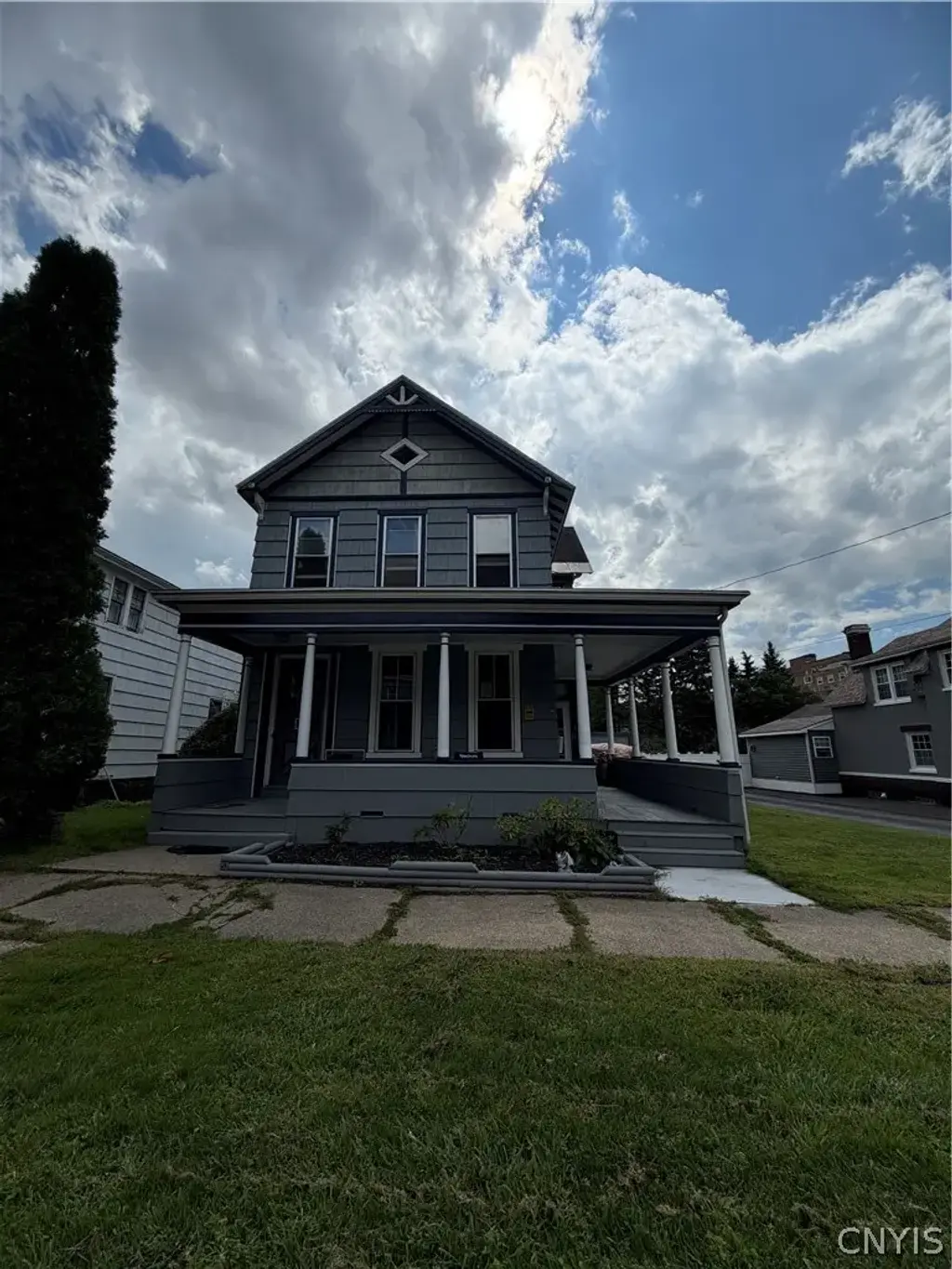 551 E Gansevoort Street, Little Falls City