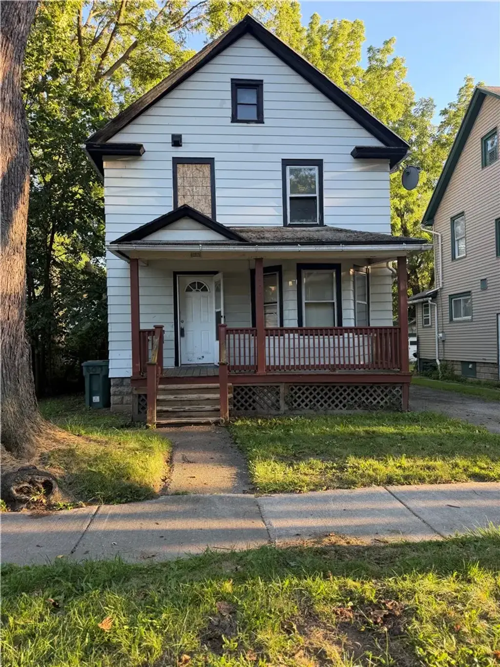 607 Sawyer Street, Rochester