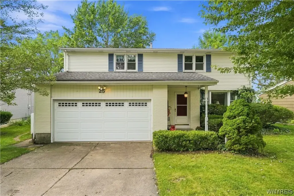 25 Jeffrey Drive, Amherst