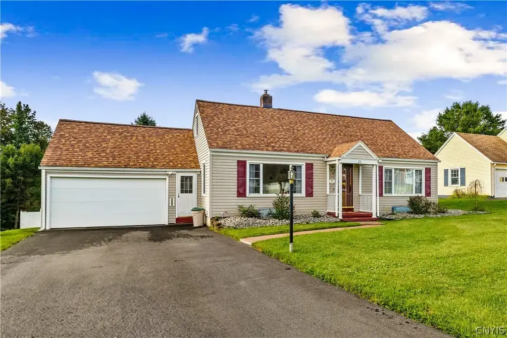 22 Lyndon Road, Whitestown