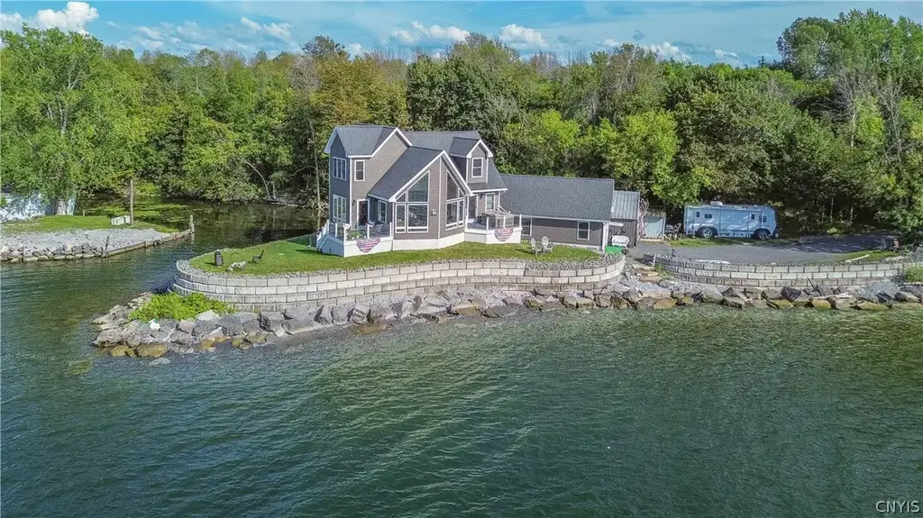 21717 County Route 59, Brownville