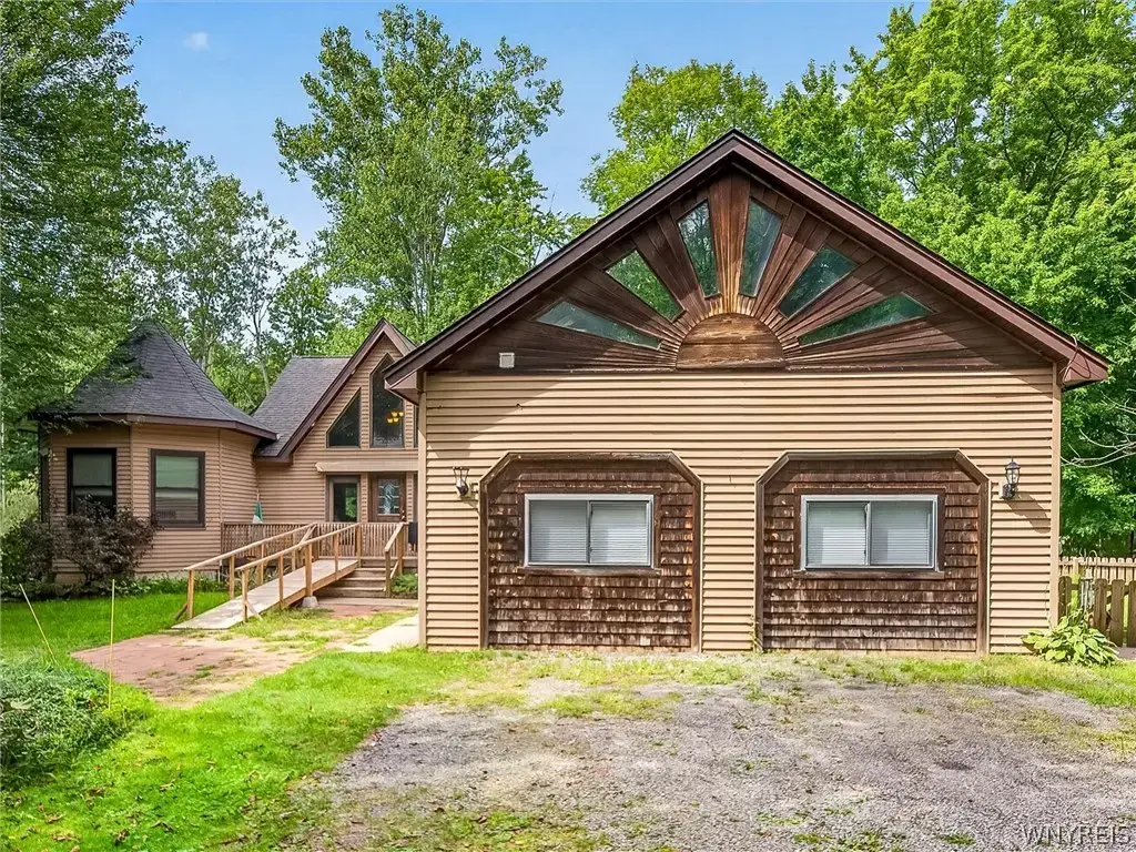 1640 Carmen Road, Somerset