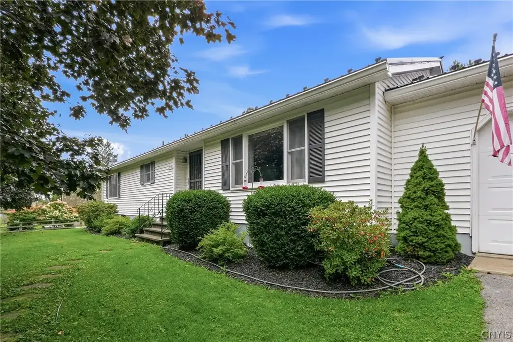 2091 Graffenburg Road, Litchfield