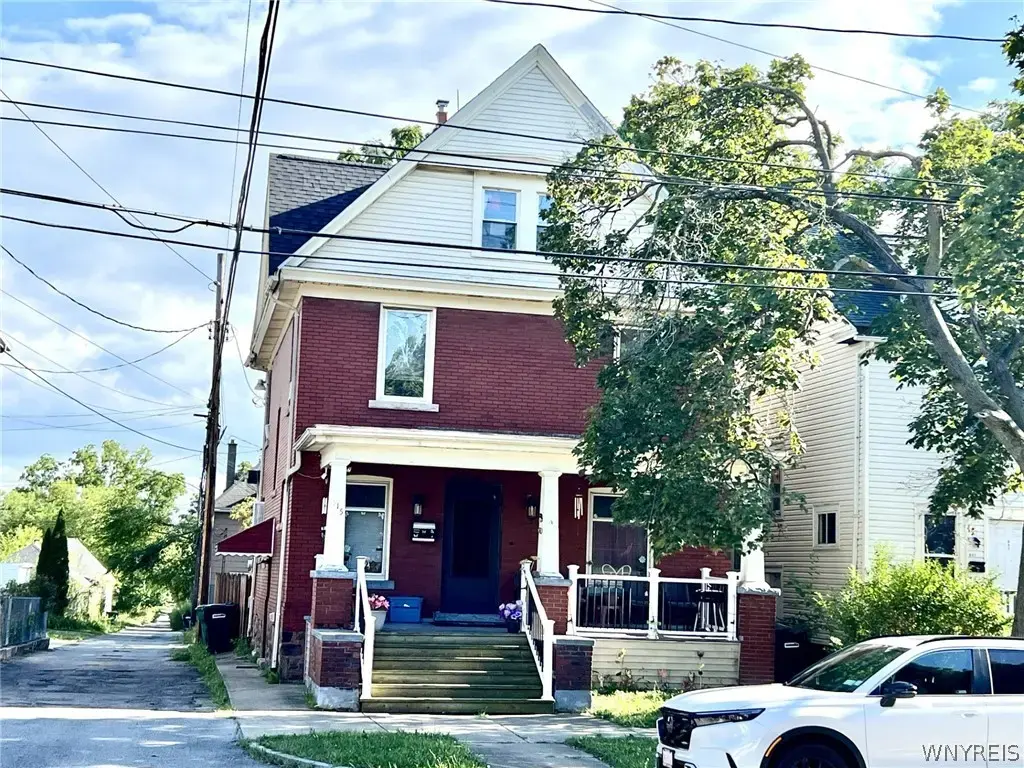 915 Ferry Ave, Niagara Falls