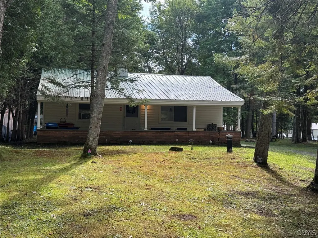 Photo of Listing #S1709763