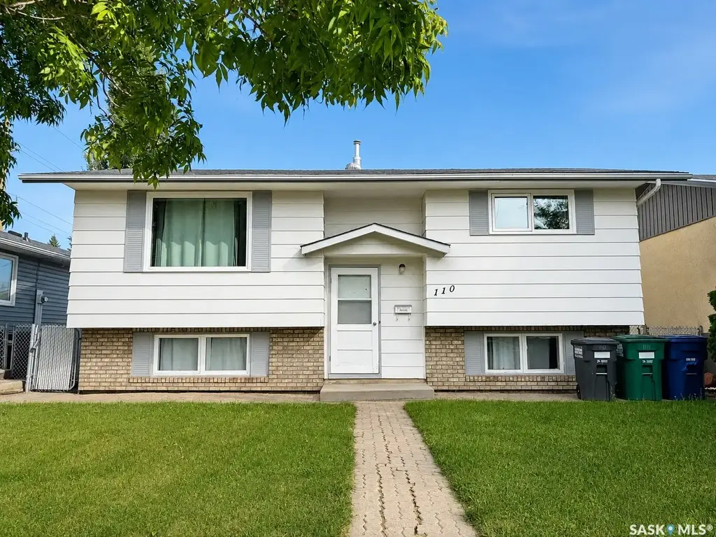 110 Arnason Crescent, Saskatoon