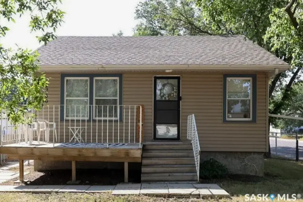 1200 Atkinson Street, Regina