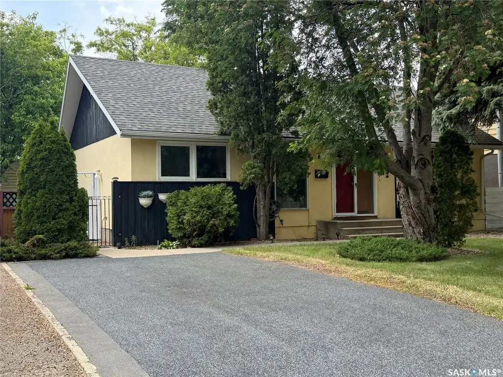 42 Spinks Drive, Saskatoon