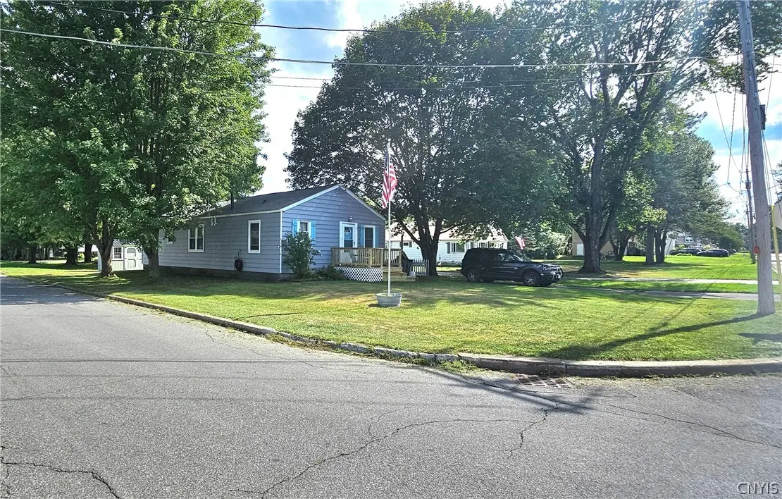 Photo of Listing #S1709347