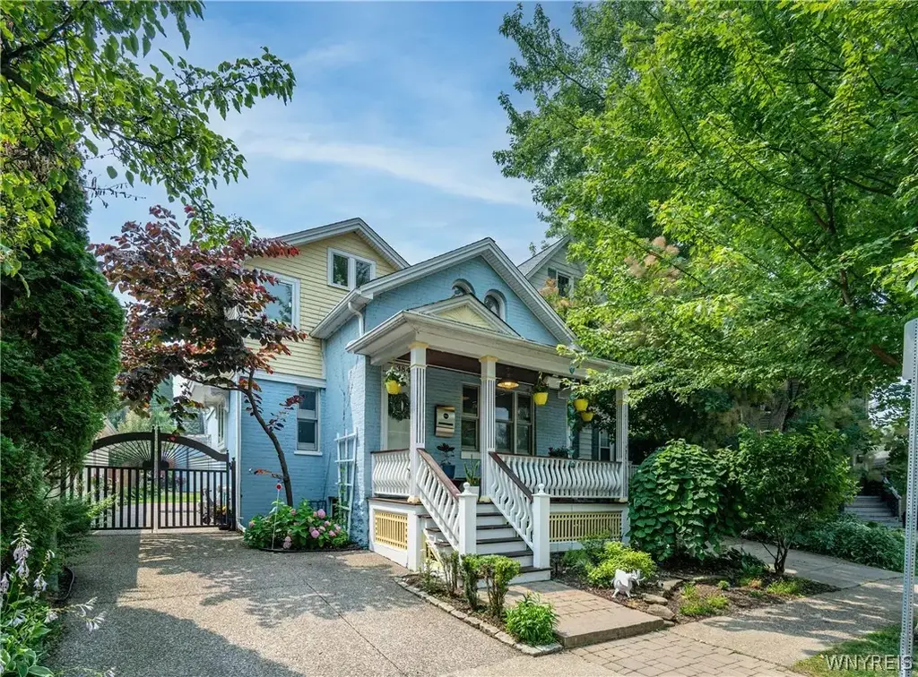 384 Summer Street, Buffalo