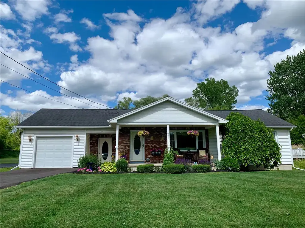 6680 E Lake Road, Owasco