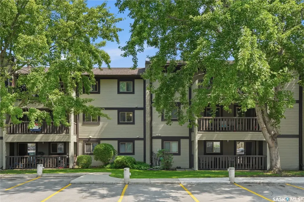 122 Edinburgh Place 219, Saskatoon