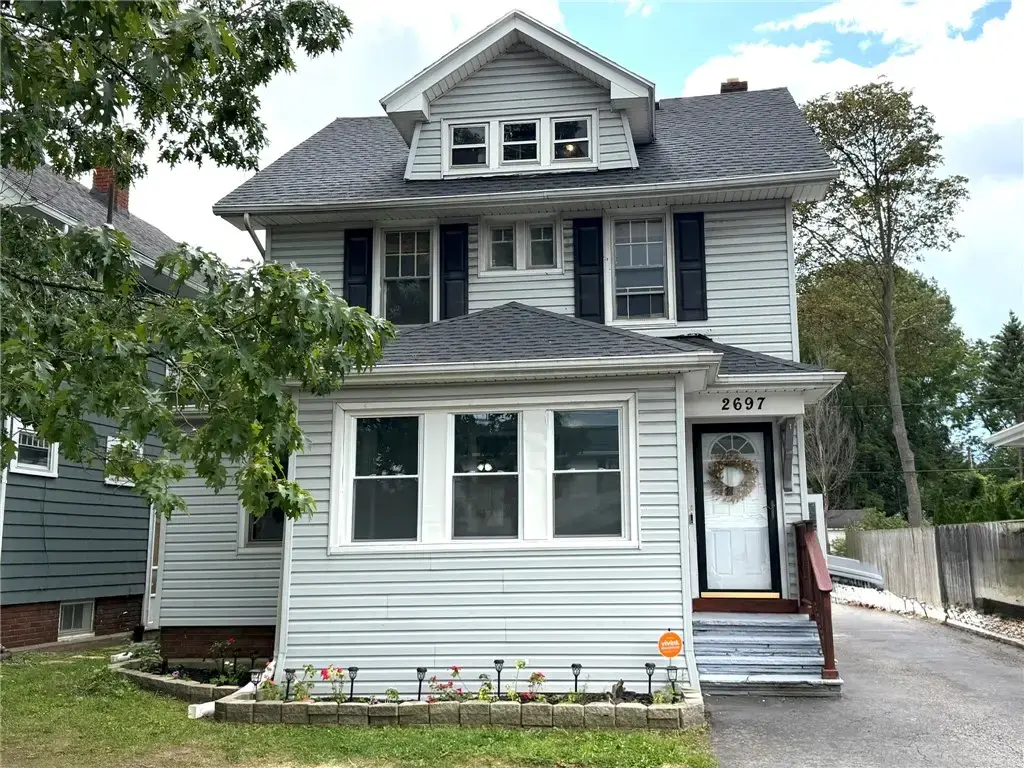 2697 Dewey Avenue, Greece