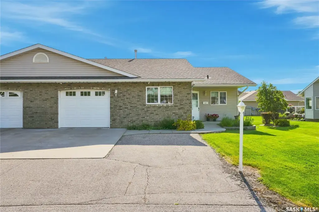 5012 Central Avenue, Waldheim