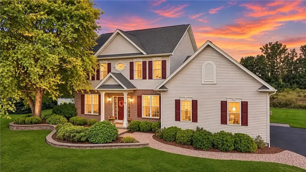 18 King Fisher Drive, Ogden