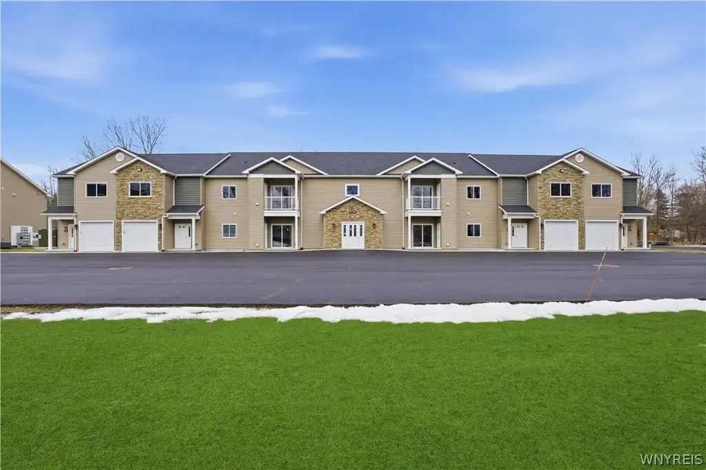1130 Orchard Park Road, West Seneca