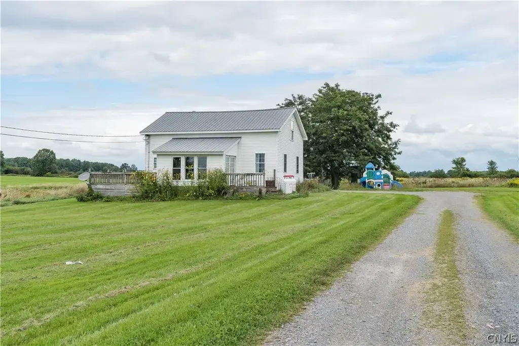 13081 State Route 12e, Lyme