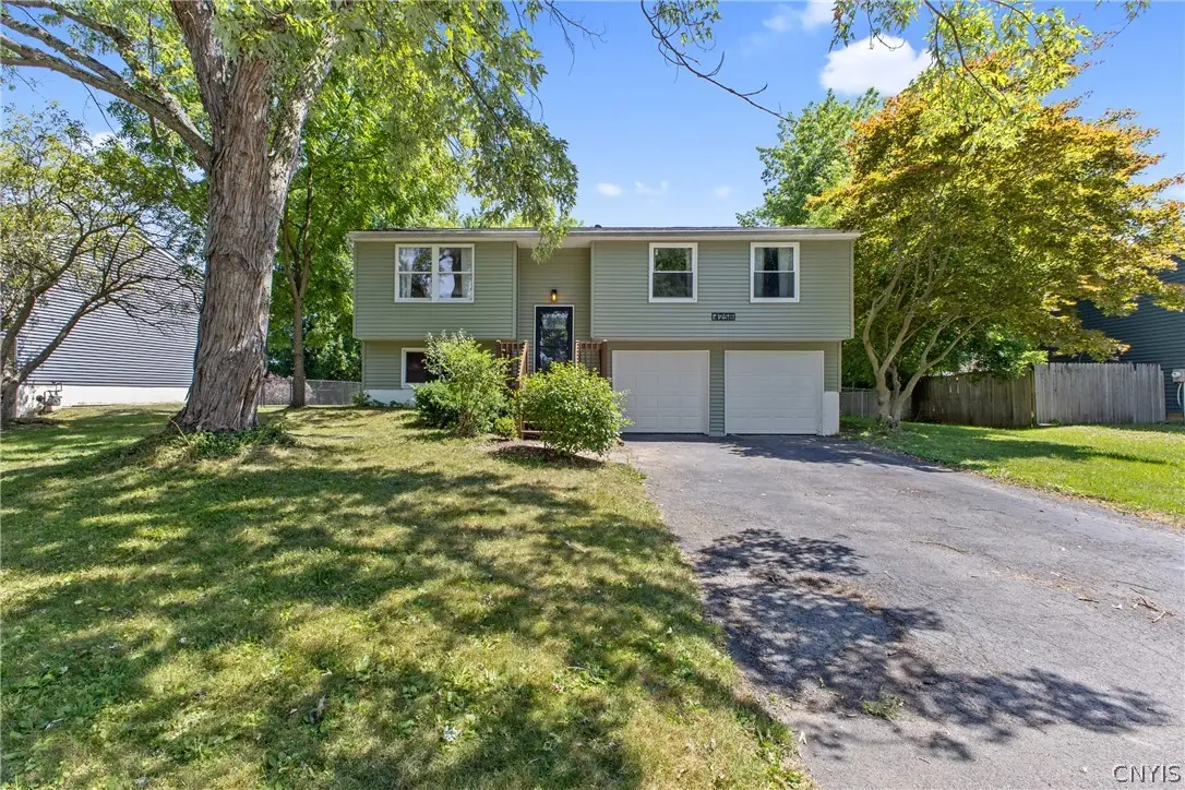 Photo of Listing #S1711265