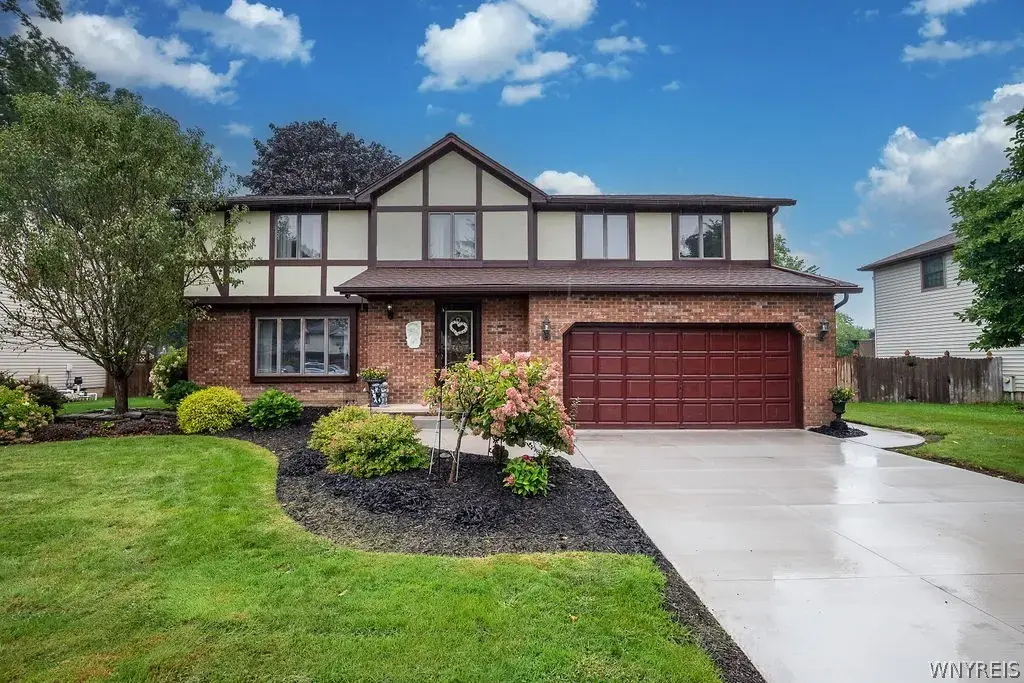 109 Autumnwood Drive, Grand Island