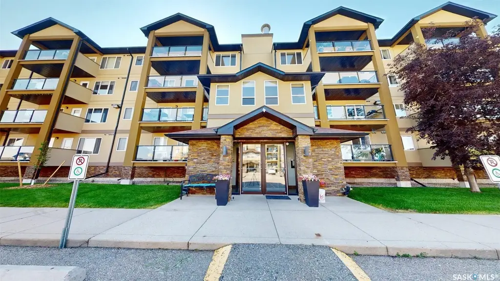 600 Centennial Boulevard 210, Warman