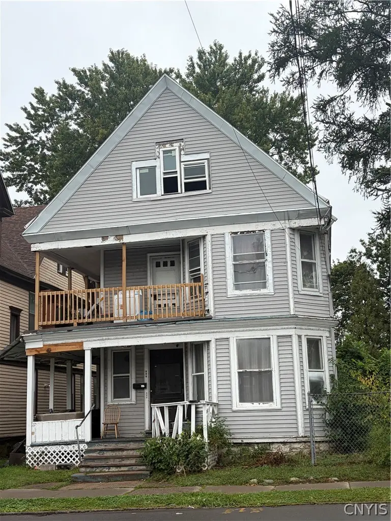 Photo of Listing #S1711509