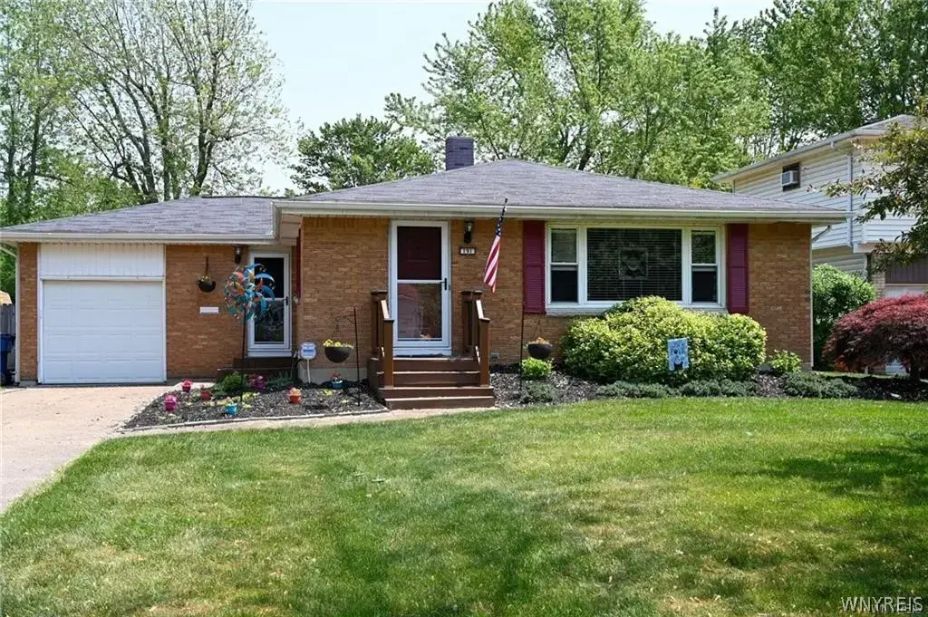191 Clearfield Drive, Amherst