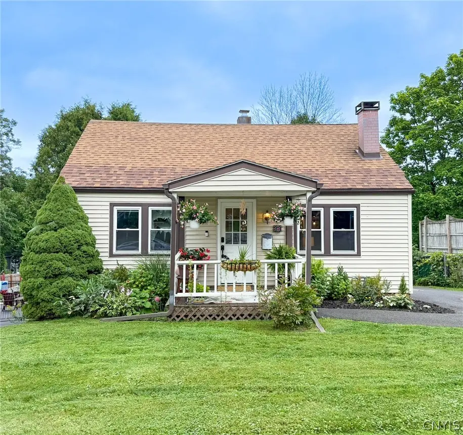 Photo of Listing #S1711595
