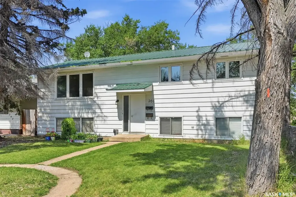 206 Carleton Drive, Saskatoon
