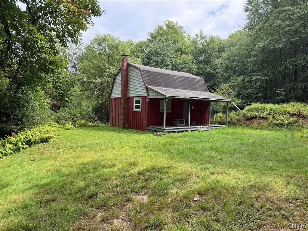 1173 Little Loop Road, Portville