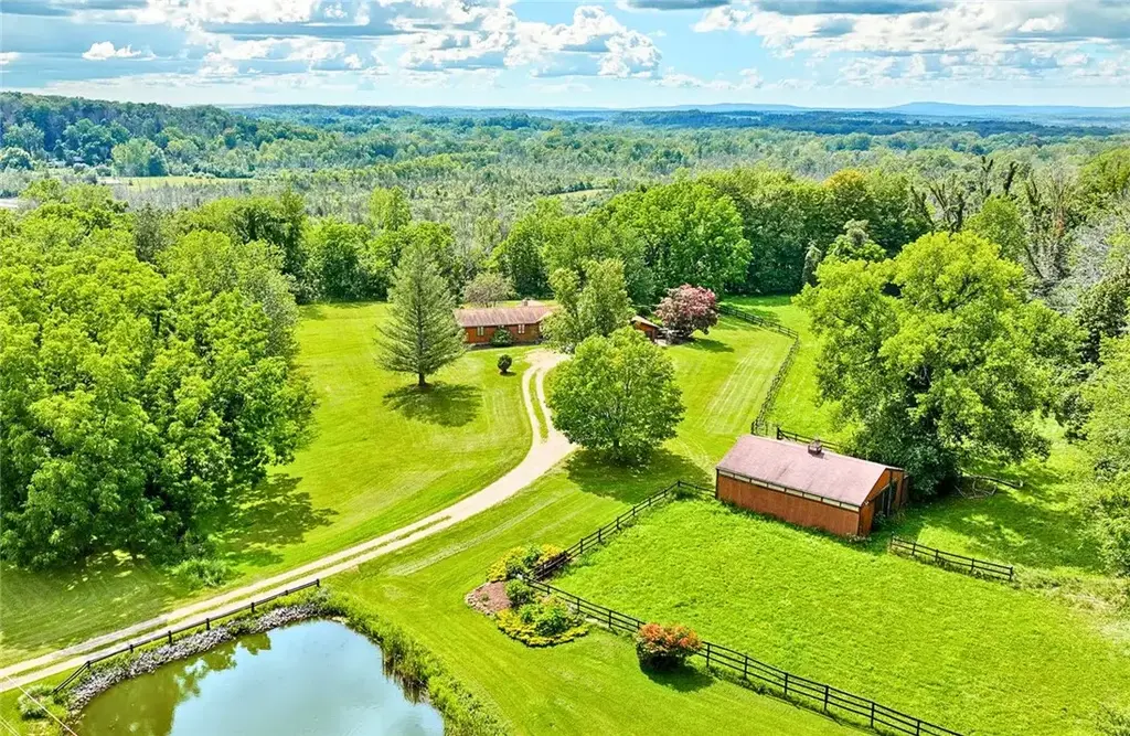 5309 Van Cruyningham Road, Marion