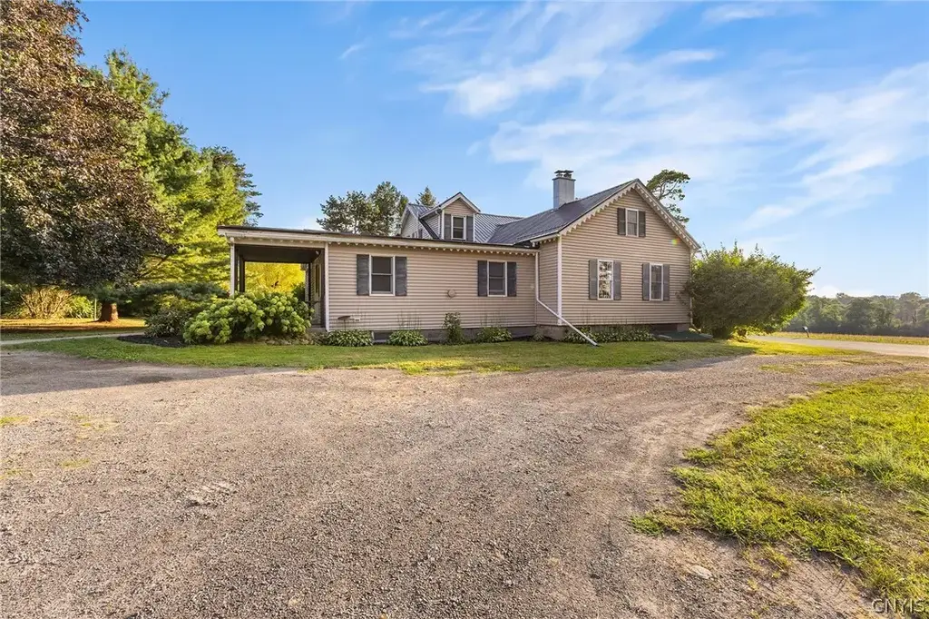 536 Clyde Marengo Road, Galen