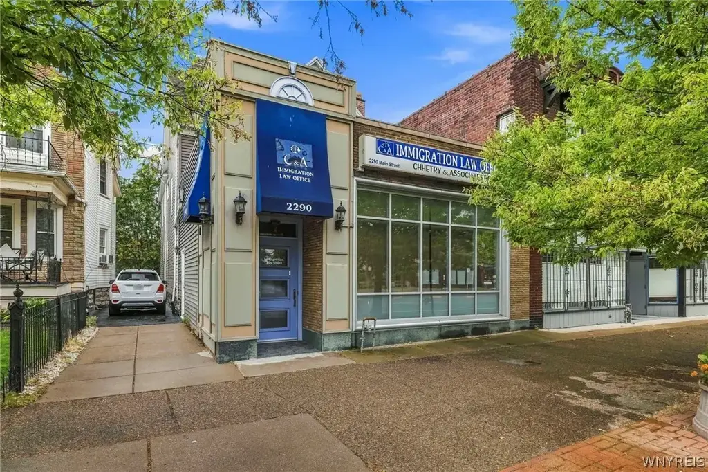 2290 Main Street, Buffalo