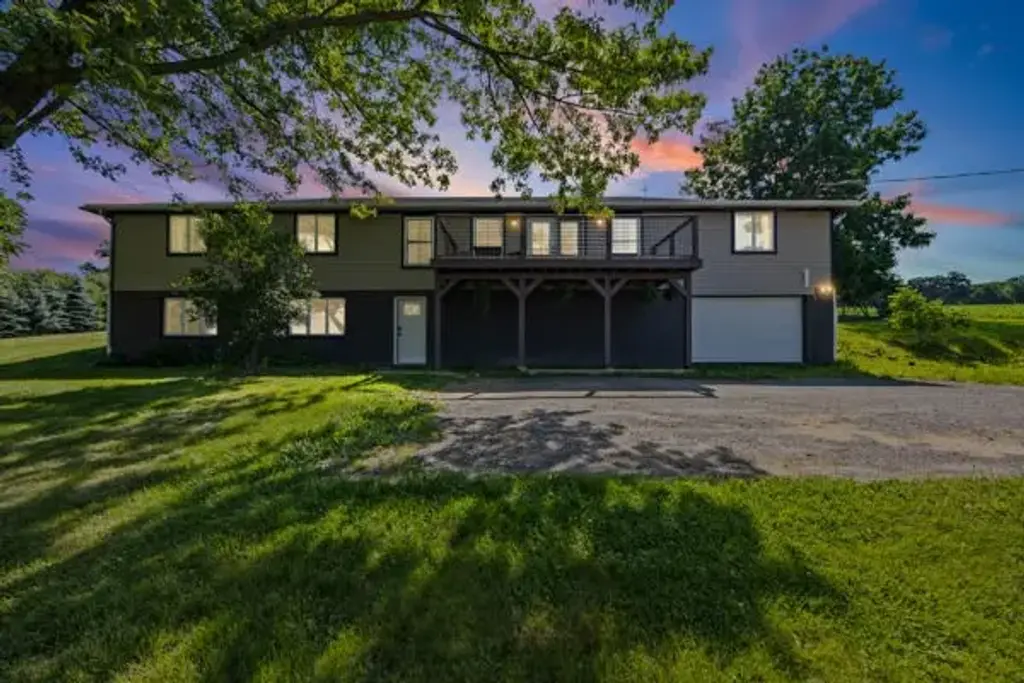 205 E Swamp Road, Potter