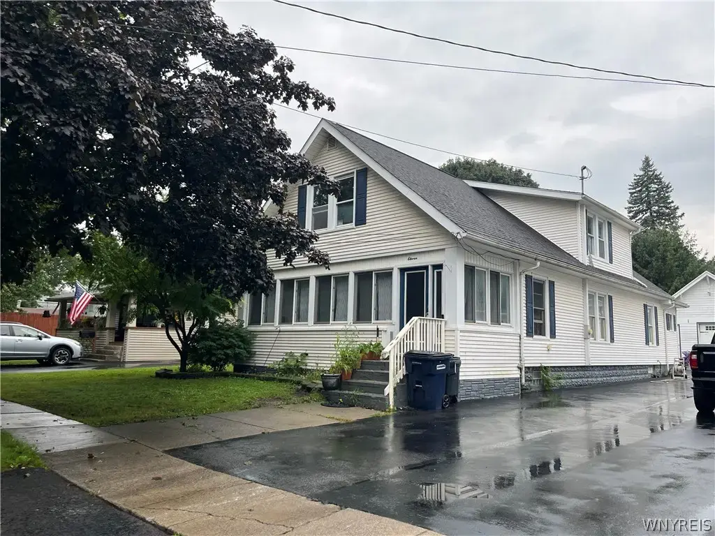 11 Oak Street, Oakfield