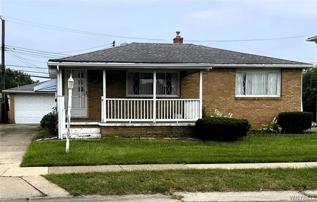 1233 George Urban Boulevard, Cheektowaga