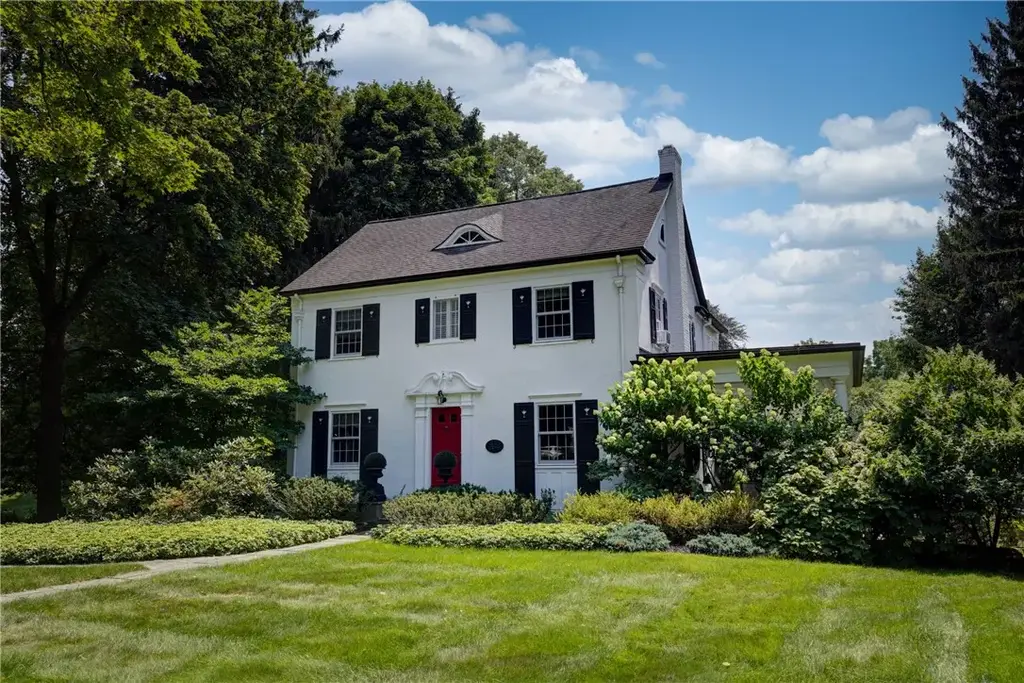 264 Alpine Drive, Pittsford