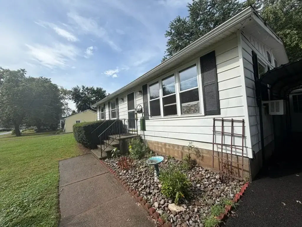 63 Mill Street, Waterloo