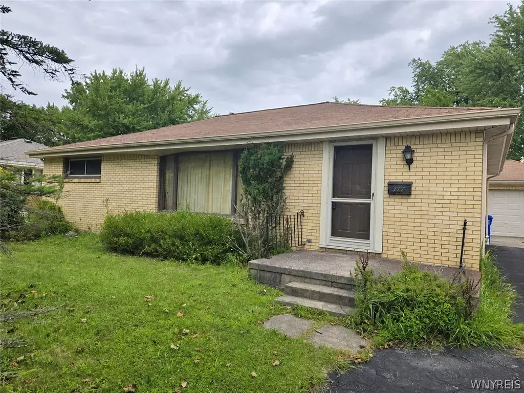 177 Iris Avenue, West Seneca