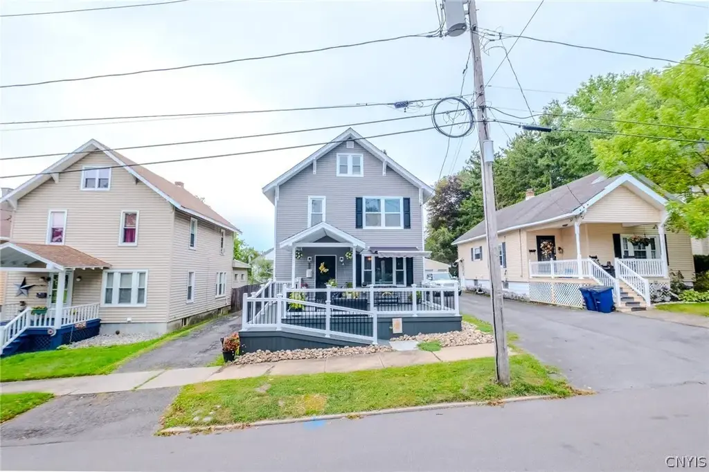 1613 Harrison Avenue, Utica