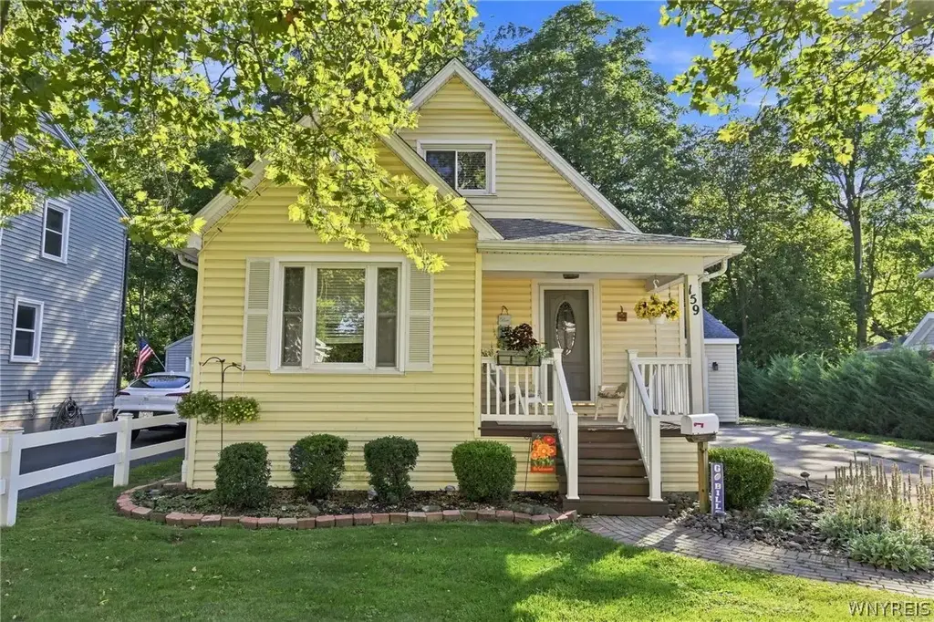 159 California Drive, Amherst