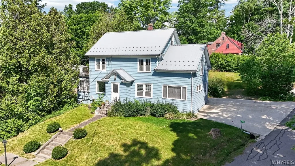 7331 Campus Heights Road, Caneadea