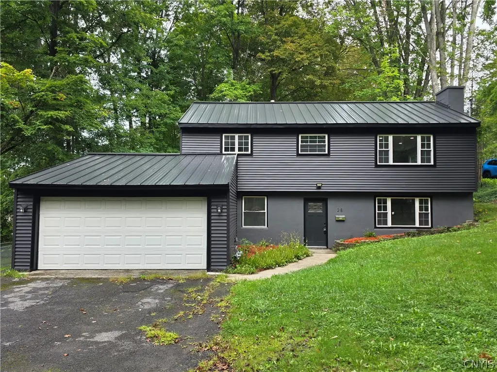 Photo of Listing #S1711969