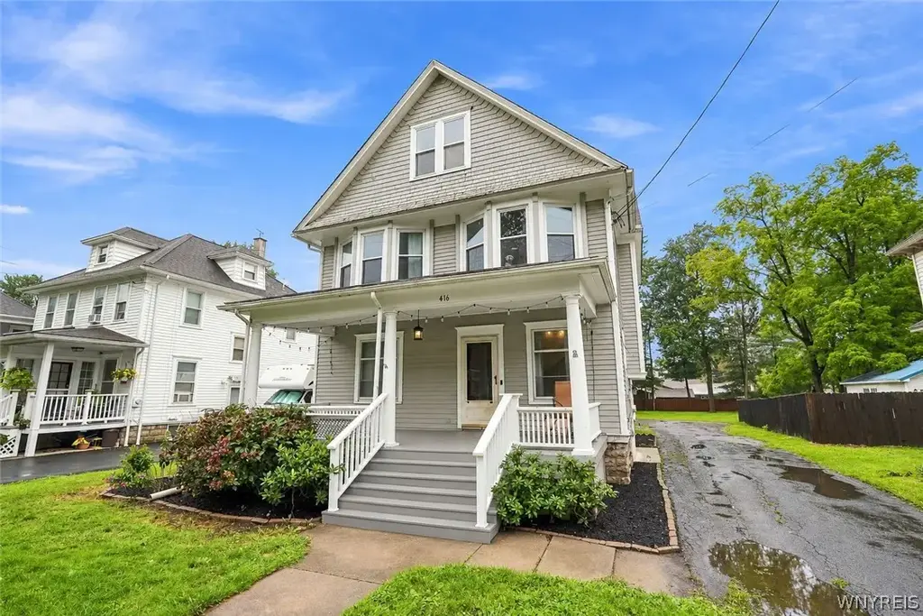 416 Erie Street, Ridgeway