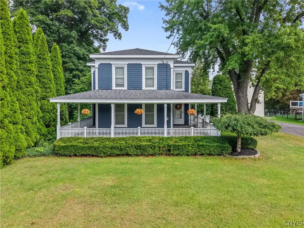 2922 State Route 48, Minetto