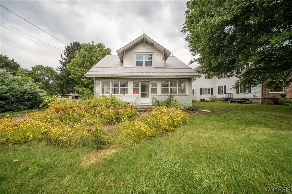 2210 Main Street, Collins