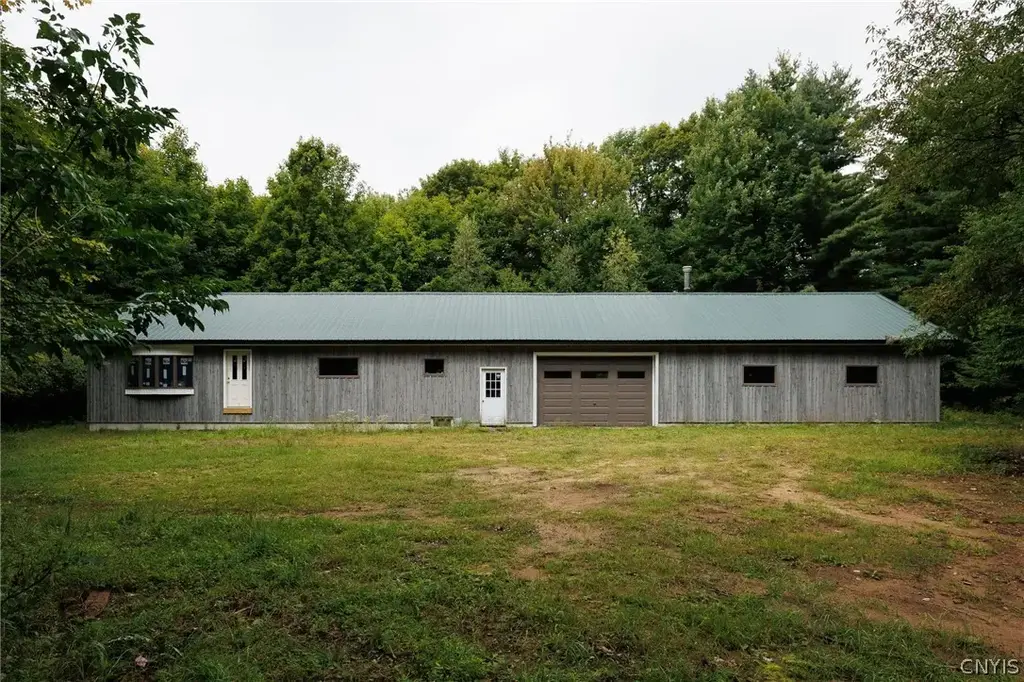 12086 Beartown Road, Croghan